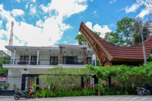 RedDoor Makele Tana Toraja